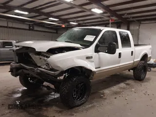 2000 Ford Super Duty F-250 XL with VIN 1FTNW21F4YEA61563, listed as a IAAI auction lot 41334848 with 221,464 mi miles. Bid and sale history available at carsss.com. Image 19.