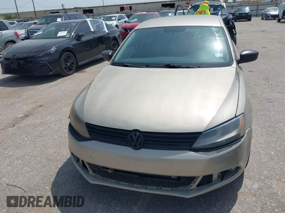 2013 Volkswagen Jetta S with VIN 3VW2K7AJ2DM290373, listed as a IAAI auction lot 42881516 with 101,220 mi miles and . Bid and sale history available at DreamBid. Image 6.