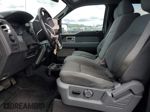 2011 Ford F-150 XLT z VIN 1FTFW1ET7BFA63209, wystawiony jako Copart lot #57361325 z przebiegiem 135 245 mil mil oraz Szkoda całkowita • Salvage title. Historia ofert i sprzedaży dostępna na DreamBid. Obrazek 7.