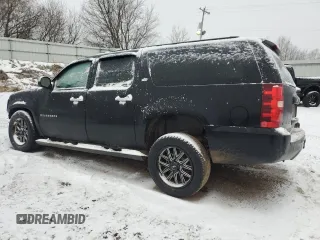 2008 Chevrolet Suburban LTZ with VIN 3GNFK16Y58G195633, listed as a Copart auction lot 43244645 with 201,312 mi miles and Clean Title. Bid and sale history available at carsss.com. Image 2.