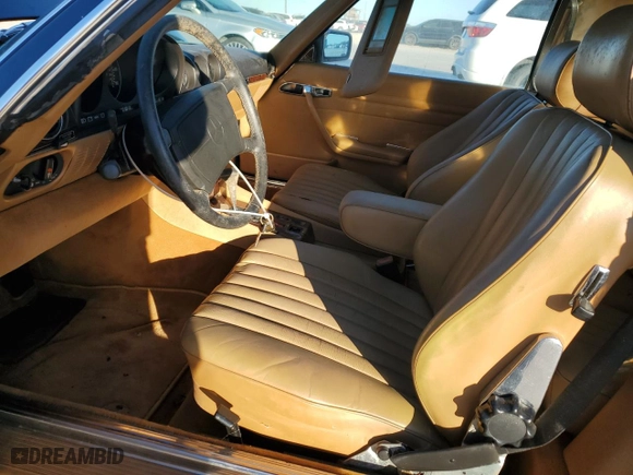 1988 Mercedes-Benz 560 Series 560SL with VIN WDBBA48D9JA089761, listed as a Copart auction lot 86198784 with 139,576 mi miles and Clean Title. Bid and sale history available at carsss.com. Image 7.