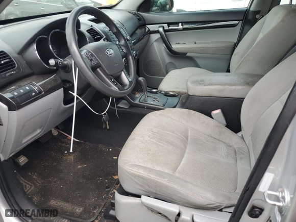 2012 Kia Sorento LX with VIN 5XYKT4A12CG305674, listed as a Copart auction lot 53157985 with 211,283 mi miles and Clean Title. Bid and sale history available at carsss.com. Image 7.
