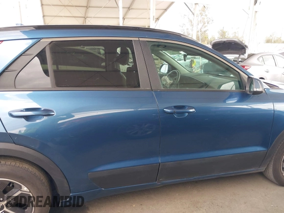 2023 Kia Niro EX with VIN KNDCR3LEXP5101684, listed as a IAAI auction lot 41893043 with 12,561 mi miles. Bid and sale history available at carsss.com. Image 14.