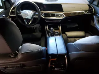 2021 BMW X5 xDrive40i with VIN 5UXCR6C01M9F08658, listed as a Copart auction lot 49910884 with 0 mi miles and Salvage Title. Bid and sale history available at carsss.com. Image 8.
