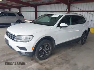 2019 Volkswagen Tiguan SE with VIN 3VV3B7AXXKM055925, listed as a IAAI auction lot 42019778 with 75,654 mi miles and . Bid and sale history available at DreamBid. Image 17.