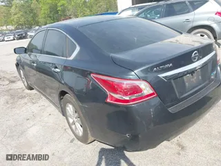 2013 Nissan Altima 2.5 SL with VIN 1N4AL3AP9DN460698, listed as a IAAI auction lot 41971815 with 238,006 mi miles. Bid and sale history available at carsss.com. Image 3.