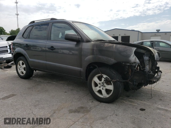 2008 Hyundai Tucson GLS with VIN KM8JM12B88U733619, listed as a Copart auction lot 68029124 with 0 mi miles and Salvage Title. Bid and sale history available at carsss.com. Image 4.