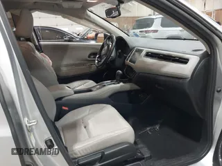 2016 Honda HR-V EX-L w/Navi with VIN 3CZRU6H7XGM711089, listed as a IAAI auction lot 41801419 with 68,983 mi miles. Bid and sale history available at carsss.com. Image 5.