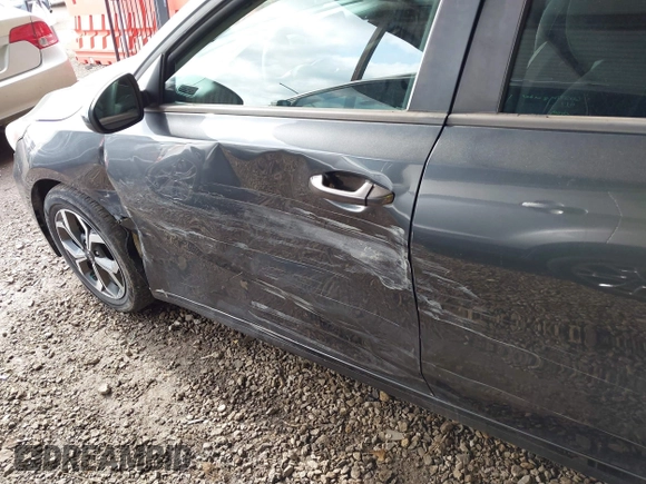 2021 Kia Forte LXS z VIN 3KPF24AD6ME323317, wystawiony jako IAAI lot #42110865 z przebiegiem 86 134 mil mil oraz . Historia ofert i sprzedaży dostępna na DreamBid. Obrazek 12.