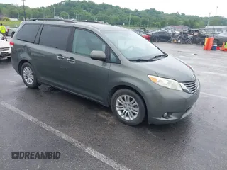 2011 Toyota Sienna XLE AAS with VIN 5TDYK3DC7BS041020, listed as a IAAI auction lot 42218328 with Not Provided miles and . Bid and sale history available at DreamBid. Image 1.