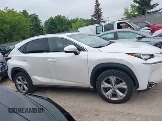 2017 Lexus NX 200t с VIN JTJBARBZXH2106281, выставлен на аукционе IAAI как лот 42457875 с пробегом 90 878 миль миль и . История ставок и продаж доступна на DreamBid. Изображение 13.