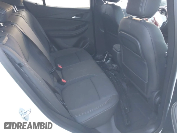 2023 Buick Encore GX Preferred z VIN KL4MMCSL7PB134298, wystawiony jako IAAI lot #40706507 z przebiegiem 9 120 mil mil oraz . Historia ofert i sprzedaży dostępna na DreamBid. Obrazek 8.