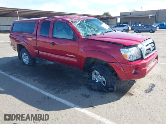 2006 Toyota Tacoma with VIN 5TEUU42N76Z303968, listed as a IAAI auction lot 41520700 with 146,888 mi miles. Bid and sale history available at carsss.com. Image 1.