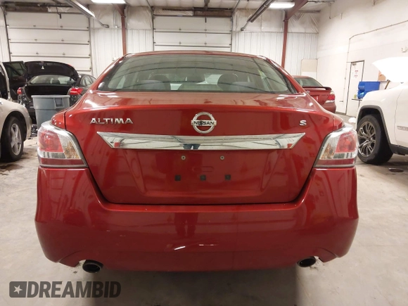 2015 Nissan Altima 2.5 SV with VIN 1N4AL3APXFC117008, listed as a IAAI auction lot 41938241 with 121,549 mi miles. Bid and sale history available at carsss.com. Image 17.