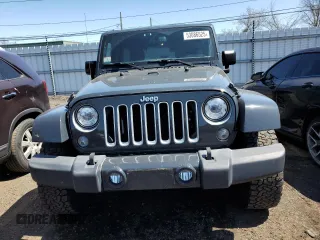 2017 Jeep Wrangler Unlimited Sahara with VIN 1C4BJWEG7HL552748, listed as a Copart auction lot 53086525 with 85,054 mi miles and Salvage title. Bid and sale history available at DreamBid. Image 5.