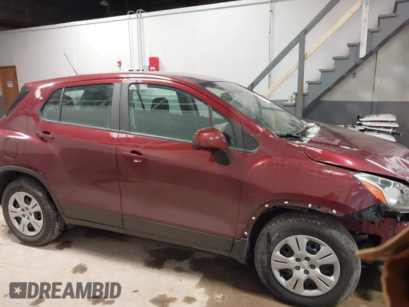 2017 Chevrolet Trax LS with VIN 3GNCJKSB9HL174725, listed as a IAAI auction lot 41589963 with 85,304 mi miles. Bid and sale history available at carsss.com. Image 14.