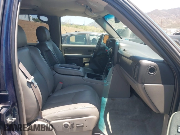 2005 GMC Yukon SLE z VIN 1GKEC13T85R150731, wystawiony jako IAAI lot #42385199 z przebiegiem 199 527 mil mil oraz . Historia ofert i sprzedaży dostępna na DreamBid. Obrazek 5.