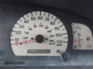 2003 Toyota Tacoma z VIN 5TEWM72N03Z296853, wystawiony jako IAAI lot #42385361 z przebiegiem 132 149 mil mil oraz . Historia ofert i sprzedaży dostępna na DreamBid. Obrazek 7.
