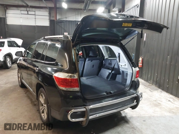 2012 Toyota Highlander Limited with VIN 5TDDK3EH4CS147130, listed as a IAAI auction lot 42321510 with 94,990 mi miles and . Bid and sale history available at DreamBid. Image 3.