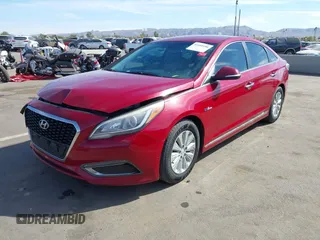 2016 Hyundai Sonata Hybrid SE with VIN KMHE24L18GA038247, listed as a IAAI auction lot 41603106 with 208,891 mi miles. Bid and sale history available at carsss.com. Image 17.