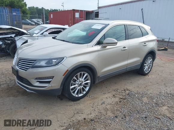 2017 Lincoln MKC Reserve с VIN 5LMCJ3C97HUL32052, выставлен на аукционе IAAI как лот 42584957 с пробегом 88 459 миль миль и . История ставок и продаж доступна на DreamBid. Изображение 17.