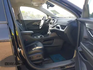 2023 GMC Terrain SLT z VIN 3GKALPEG8PL245947, wystawiony jako IAAI lot #41972858 z przebiegiem Nie podano mil oraz . Historia ofert i sprzedaży dostępna na DreamBid. Obrazek 5.