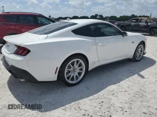 2024 Ford Mustang GT with VIN 1FA6P8CF2R5400362, listed as a Copart auction lot 64981385 with 5,475 mi miles and Clean title. Bid and sale history available at DreamBid. Image 3.