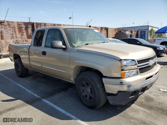 2006 Chevrolet Silverado 1500 LT1 with VIN 1GCEK19B66Z186853, listed as a Copart auction lot 49921615 with 192,716 mi miles and Salvage Title. Bid and sale history available at carsss.com. Image 4.
