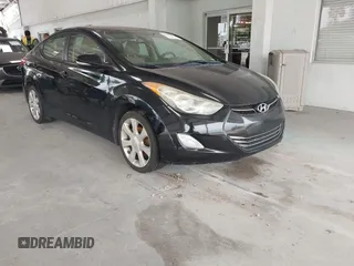 2011 Hyundai Elantra Limited z VIN KMHDH4AE8BU126724, wystawiony jako IAAI lot #42409407 z przebiegiem 124 562 mil mil oraz . Historia ofert i sprzedaży dostępna na DreamBid. Obrazek 1.