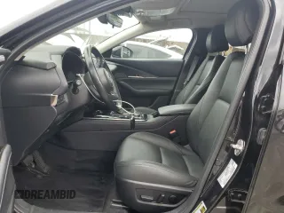 2024 Mazda CX-30 S Carbon Edition z VIN 3MVDMBCM1RM618954, wystawiony jako Copart lot #53690825 z przebiegiem 16 776 mil mil oraz Szkoda całkowita • Salvage title. Historia ofert i sprzedaży dostępna na DreamBid. Obrazek 7.