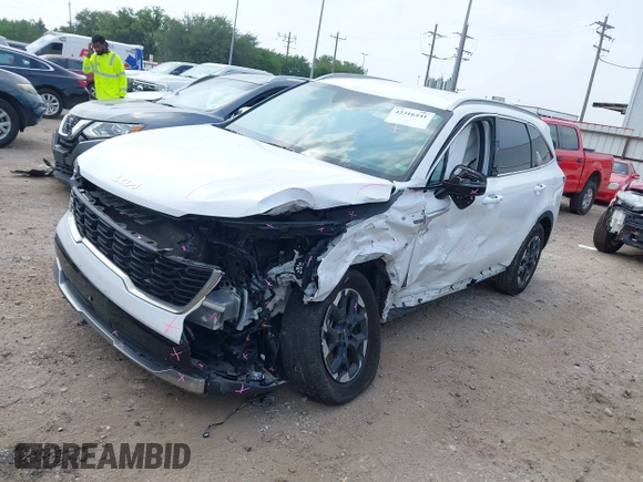 2024 Kia Sorento S z VIN 5XYRLDJC9RG292270, wystawiony jako IAAI lot #42316441 z przebiegiem 25 657 mil mil oraz . Historia ofert i sprzedaży dostępna na DreamBid. Obrazek 17.
