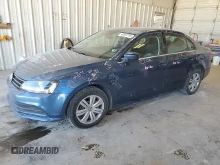 2017 Volkswagen Jetta S z VIN 3VW2B7AJ4HM384499, wystawiony jako Copart lot #49894785 z przebiegiem 66 083 mil mil oraz Czysty tytuł • Clean title. Historia ofert i sprzedaży dostępna na DreamBid. Obrazek 1.