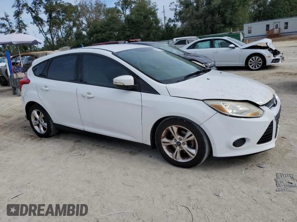 2014 Ford Focus SE with VIN 1FADP3K25EL224700, listed as a Copart auction lot 81809534 with 114,136 mi miles and Clean Title. Bid and sale history available at carsss.com. Image 4.