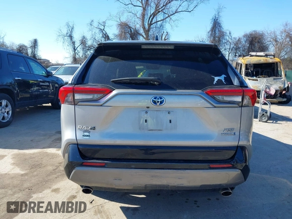 2021 Toyota RAV4 Hybrid XSE with VIN 4T3E6RFV7MU033736, listed as a IAAI auction lot 41640884 with 35,563 mi miles and . Bid and sale history available at DreamBid. Image 16.