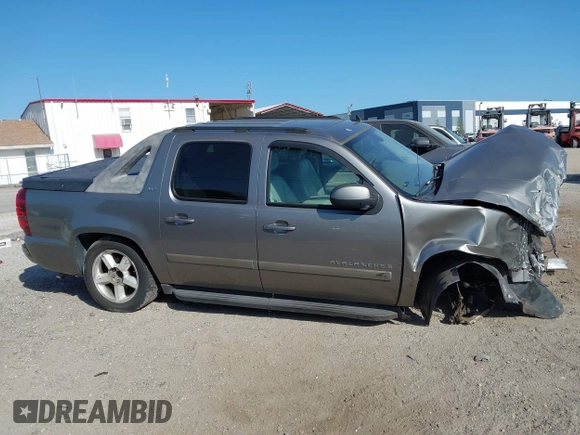 2007 Chevrolet Avalanche LTZ with VIN 3GNFK12397G239027, listed as a IAAI auction lot 42106910 with 212,774 mi miles and . Bid and sale history available at DreamBid. Image 13.
