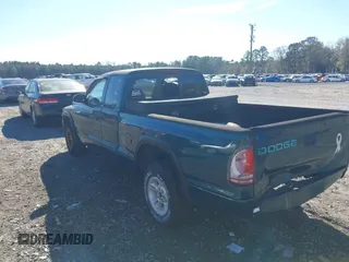 1997 Dodge Dakota z VIN 1B7GL23X0VS287930, wystawiony jako IAAI lot #41331844 z przebiegiem 144 739 mil mil oraz . Historia ofert i sprzedaży dostępna na DreamBid. Obrazek 3.