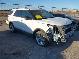 2015 Ford Explorer XLT with VIN 1FM5K7D89FGB18410, listed as a IAAI auction lot 41840998 with 132,968 mi miles and . Bid and sale history available at carsss.com. Image 1.