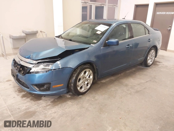 2010 Ford Fusion SE z VIN 3FAHP0HA6AR417044, wystawiony jako IAAI lot #42129980 z przebiegiem 200 595 mil mil oraz . Historia ofert i sprzedaży dostępna na DreamBid. Obrazek 2.