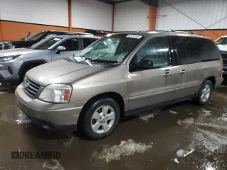 2004 Ford Freestar z VIN 2FMZA572X4BA31491, wystawiony jako Copart lot #82174144 z przebiegiem 281 846 mil mil oraz Szkoda całkowita • Salvage title. Historia ofert i sprzedaży dostępna na DreamBid. Obrazek 1.