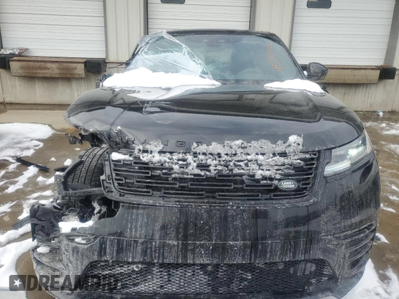 2025 Land Rover Range Rover Velar Dynamic SE with VIN SALYL2EX2SA394053, listed as a Copart auction lot 45710415 with 3,540 mi miles and Salvage title. Bid and sale history available at DreamBid. Image 5.