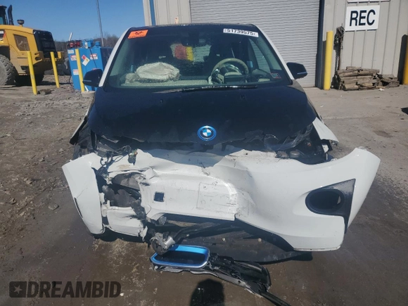 2015 BMW i3 z VIN WBY1Z4C51FV502745, wystawiony jako Copart lot #51739575 z przebiegiem Nie podano mil oraz Szkoda całkowita • Salvage title. Historia ofert i sprzedaży dostępna na DreamBid. Obrazek 5.