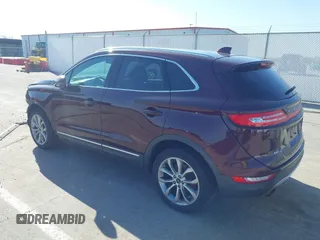 2016 Lincoln MKC Select z VIN 5LMCJ2C96GUJ00891, wystawiony jako IAAI lot #41962387 z przebiegiem 173 999 mil mil oraz . Historia ofert i sprzedaży dostępna na DreamBid. Obrazek 3.
