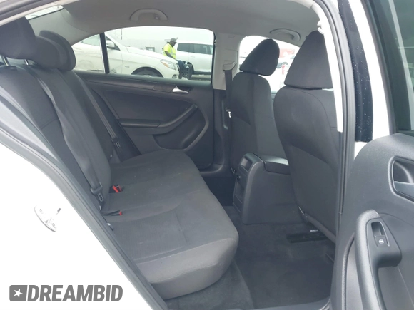 2016 Volkswagen Jetta Sedan 1.4T S w/Technology with VIN 3VW267AJ6GM237619, listed as a IAAI auction lot 41878297 with 124,887 mi miles. Bid and sale history available at carsss.com. Image 8.
