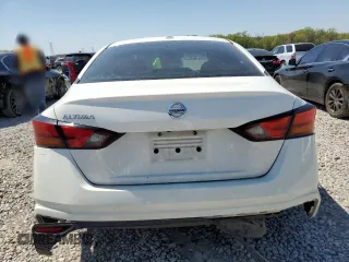2020 Nissan Altima S with VIN 1N4BL4BV2LN306615, listed as a Copart auction lot 52211715 with 115,810 mi miles and Salvage Title. Bid and sale history available at carsss.com. Image 6.