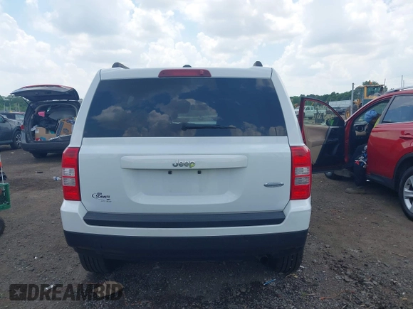 2017 Jeep Patriot Latitude with VIN 1C4NJPFB2HD183099, listed as a IAAI auction lot 42566972 with 99,360 mi miles and . Bid and sale history available at DreamBid. Image 16.