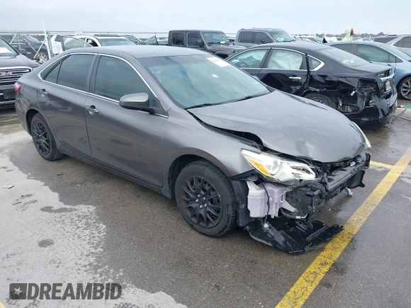 2017 Toyota Camry XLE with VIN 4T1BF1FK2HU669201, listed as a IAAI auction lot 41586166 with 158,552 mi miles. Bid and sale history available at carsss.com. Image 1.
