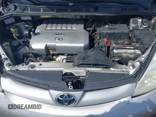 2008 Toyota Sienna XLE with VIN 5TDZK22C18S178979, listed as a IAAI auction lot 42024980 with 202,865 mi miles. Bid and sale history available at carsss.com. Image 10.