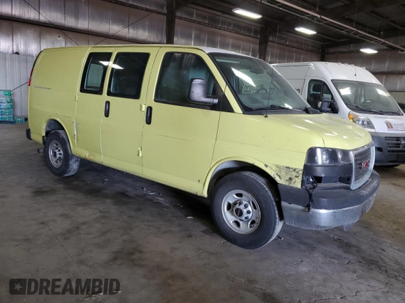 2016 GMC Savana Cargo z VIN 1GTW7AFF3G1904467, wystawiony jako Copart lot #50577005 z przebiegiem 137 186 mil mil oraz Czysty tytuł • Clean title. Historia ofert i sprzedaży dostępna na DreamBid. Obrazek 4.