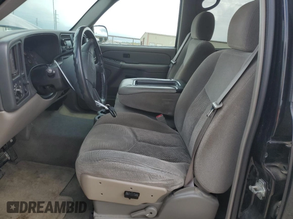 2004 Chevrolet Tahoe LT with VIN 1GNEC13Z04R200222, listed as a Copart auction lot 64813184 with 219,805 mi miles and Clean Title. Bid and sale history available at carsss.com. Image 7.