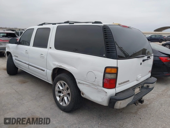 2004 GMC Yukon XL SLT with VIN 1GKEC16Z94J313593, listed as a IAAI auction lot 41632013 with 225,624 mi miles. Bid and sale history available at carsss.com. Image 3.